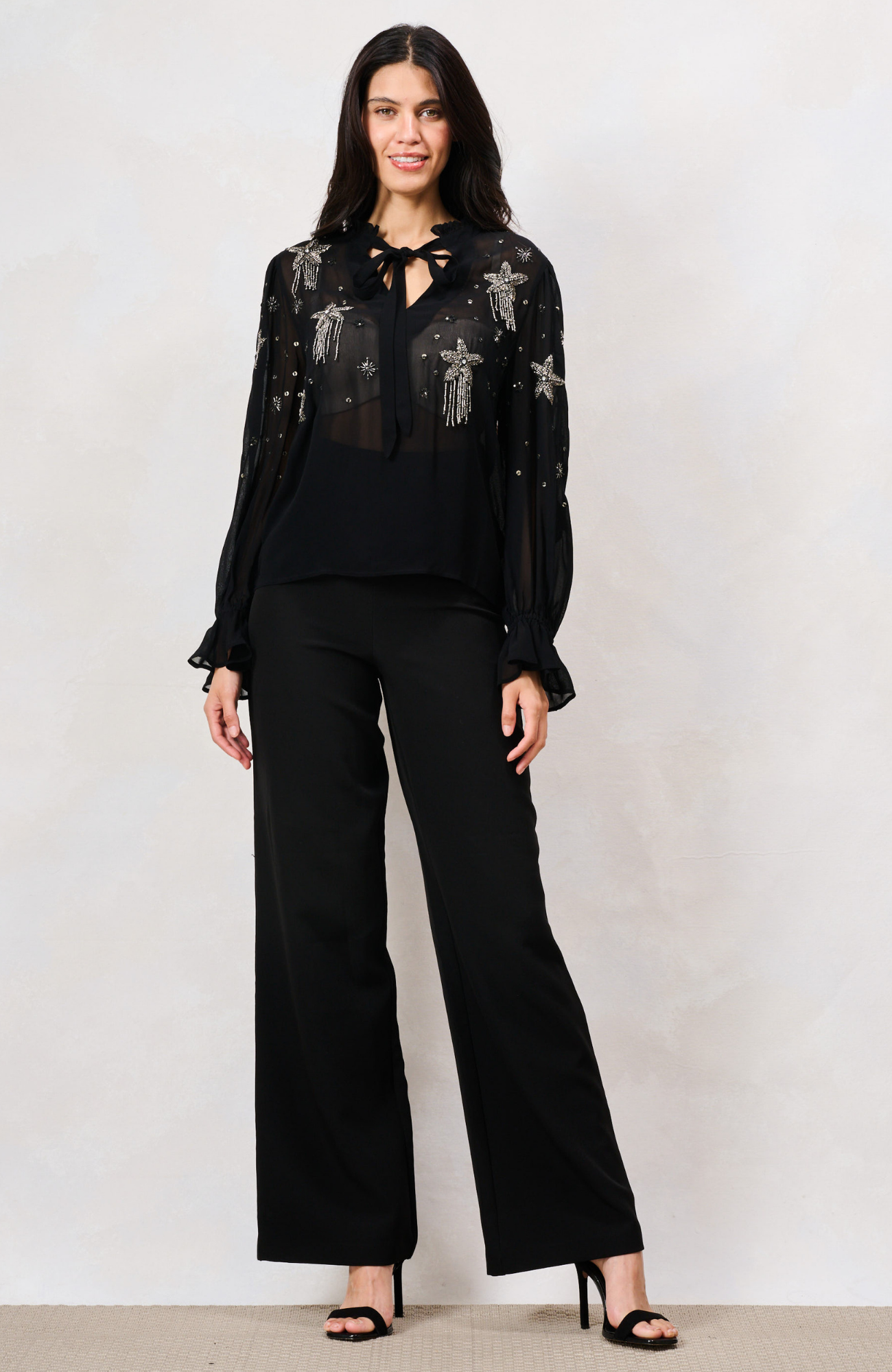 The Elaris Top