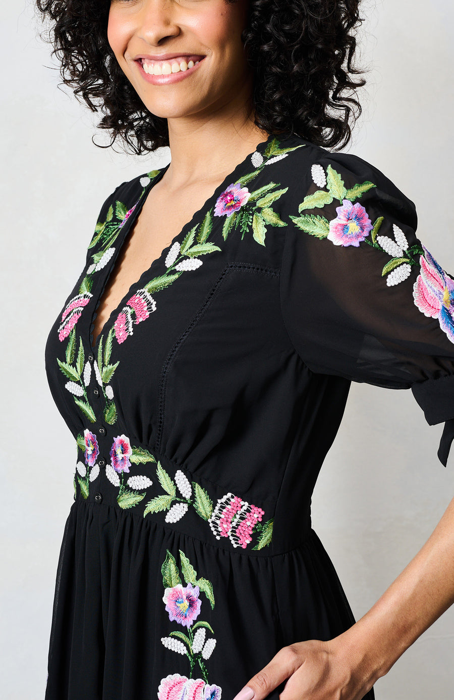 hope and ivy embroidered dress Hope & Ivy premium embroidered skater midi dress with button through in mauve